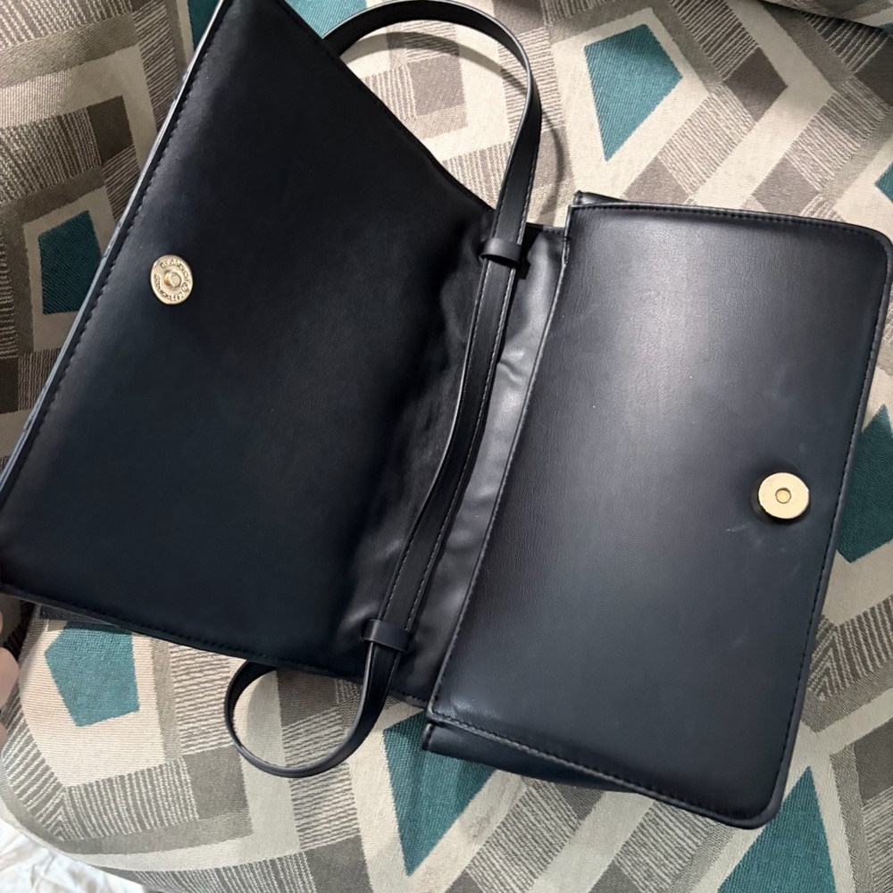 H&M Black Quilted Crossbody Bag - Picture 11 of 14